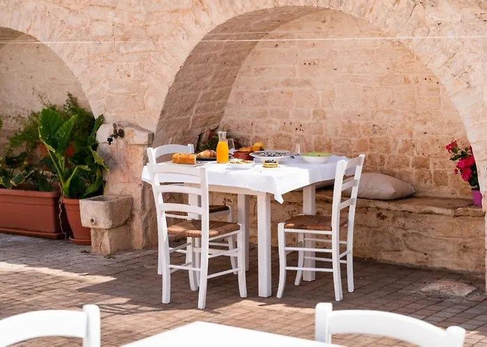 לינה וארוחת בוקר Flora