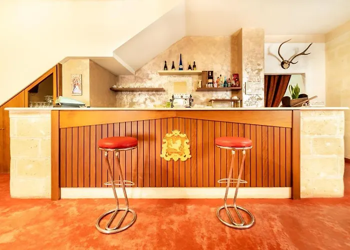 Bed & Breakfast Flora 4*