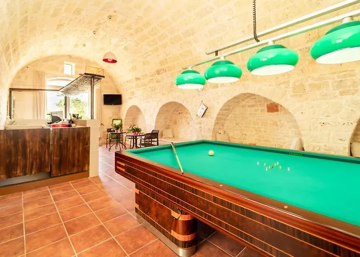 Flora Bed & Breakfast 4*